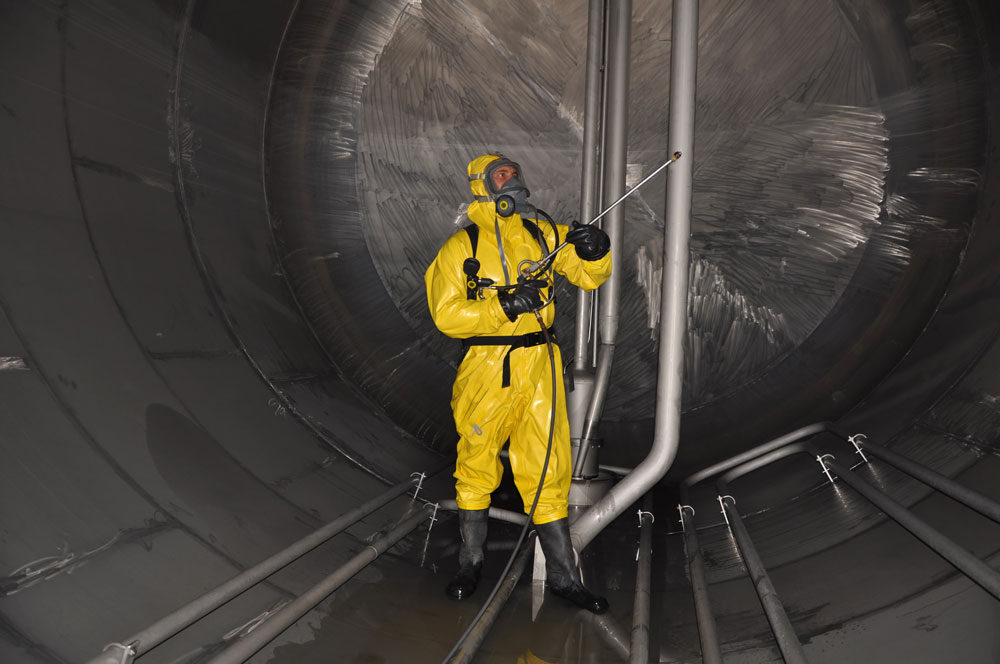 Industrial Water Tank Maintenance